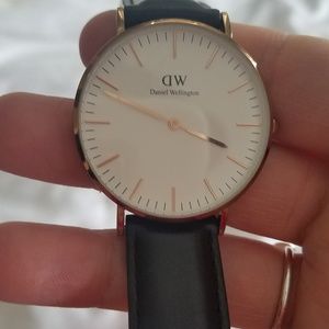 Daniel Wellington menswear inspired watch